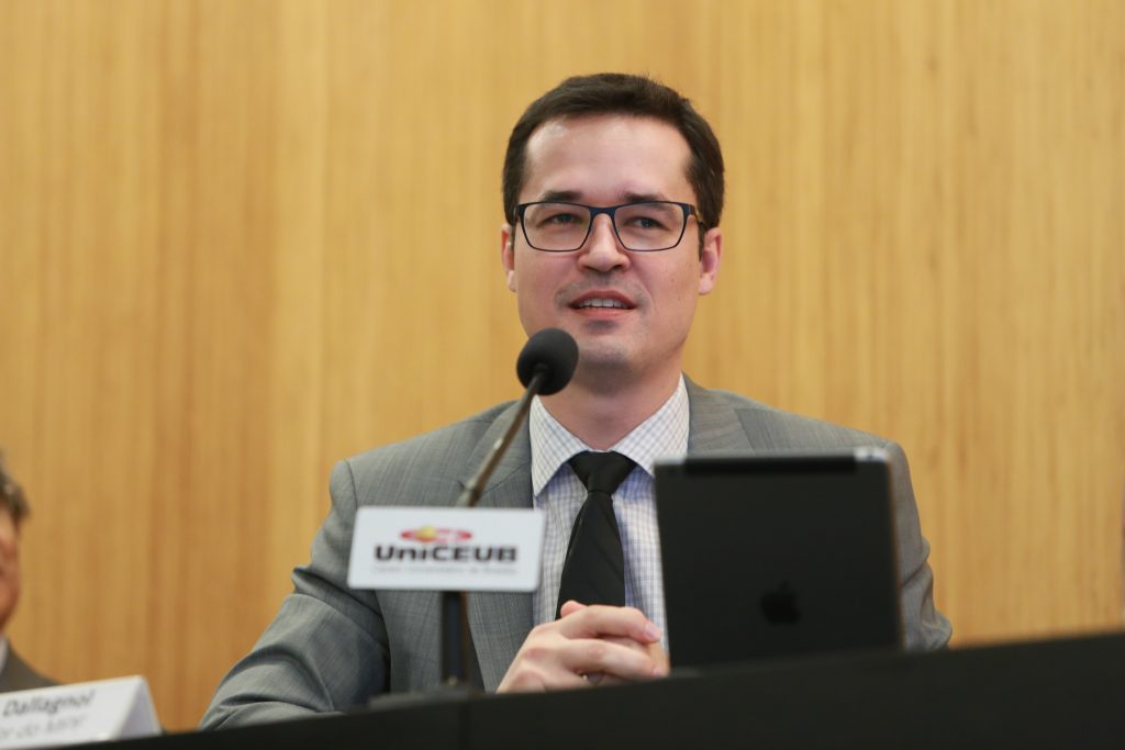 28281129993_82352bafcd_o